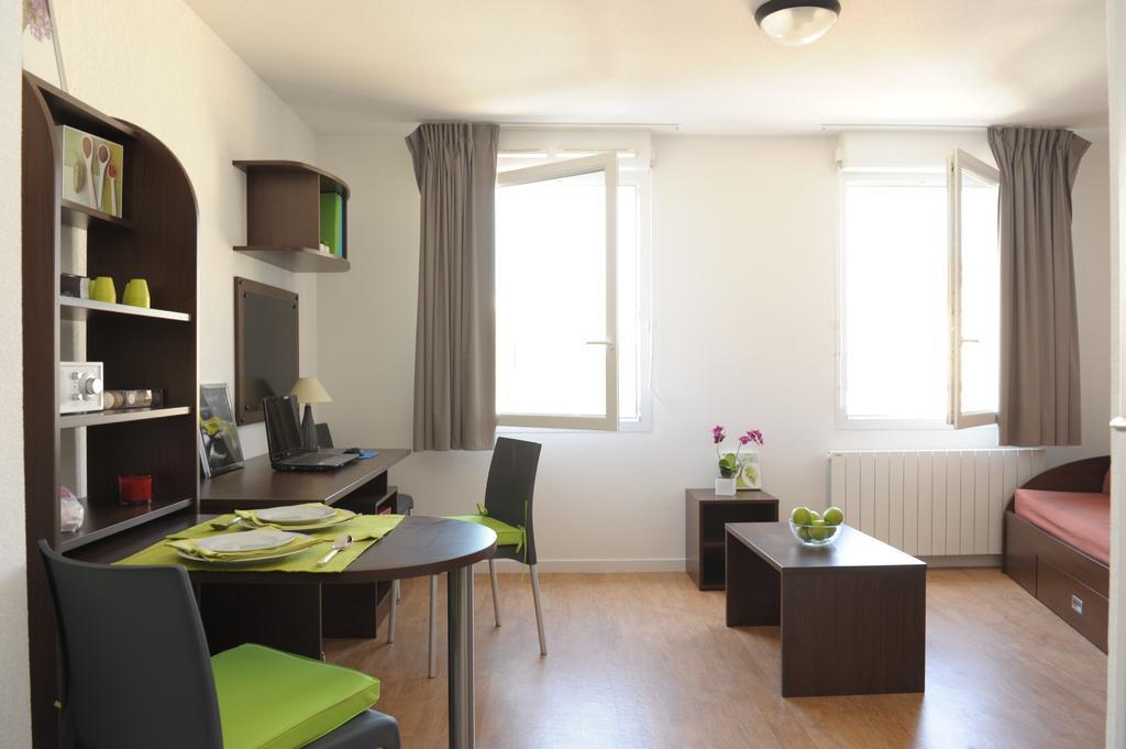 Central Fac Bourg-en-Bresse Bilik gambar